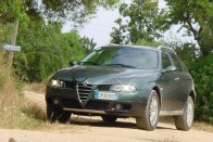 Vezettük: Alfa Crosswagon Q4 - Ördögi négyes