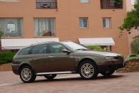 Vezettük: Alfa Crosswagon Q4 – Ördögi négyes 26