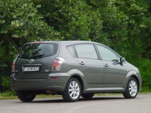 Teszt: Toyota Corolla Verso 2.0 D-4D Sol - Újra az alapoktól