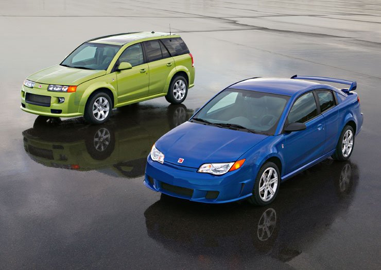 A fokozatmentes váltó nem volt tökéletes, de nem ez az oka kifutásának. Helyét egy hatsebességes, bolygóműves automata veszi át. A képen a Saturn VUE és az ION