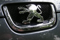 Teszt: Peugeot 407 Symbole 2.0 HDi – Mindent a szemnek! 47