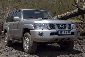 Új Nissan Patrol 2005-re