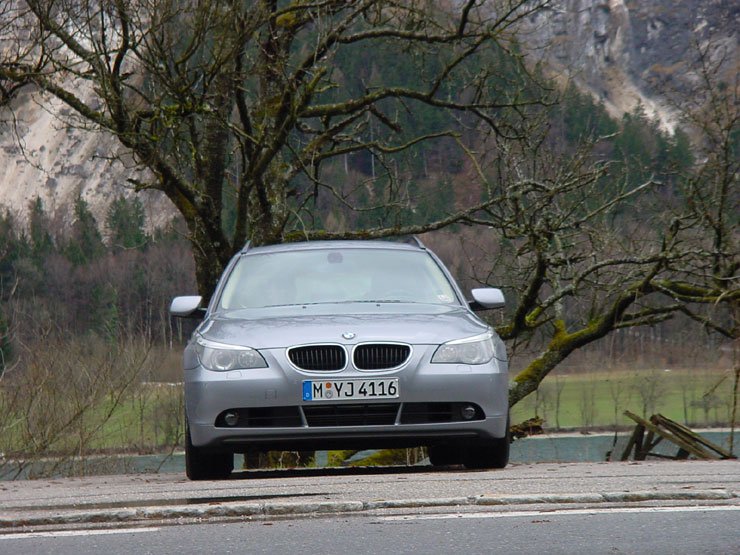 Vezettük: BMW 5 Touring – Kőművesek kíméljenek! 20