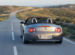 Mélyrepülésben a BMW Z4