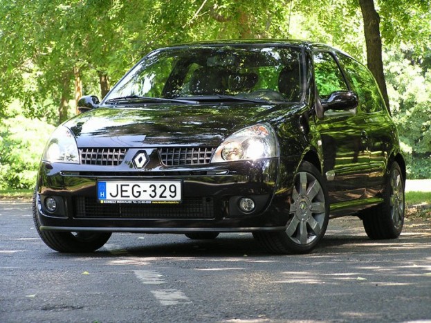 Kedvező ára miatt mindennapi élményautóvá válhat a Clio RS