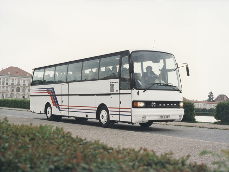 20 éves a busz ABS 6