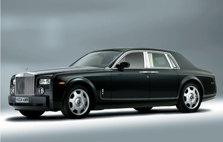 Kabrió lesz a Rolls-Royce Phantomból