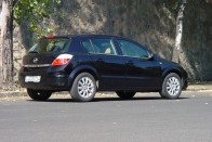 Teszt: Opel Astra 1.7 CDTI Elegance - Mestermunka