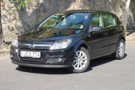 Teszt: Opel Astra 1.7 CDTI Elegance – Mestermunka 41