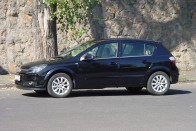 Teszt: Opel Astra 1.7 CDTI Elegance – Mestermunka 42