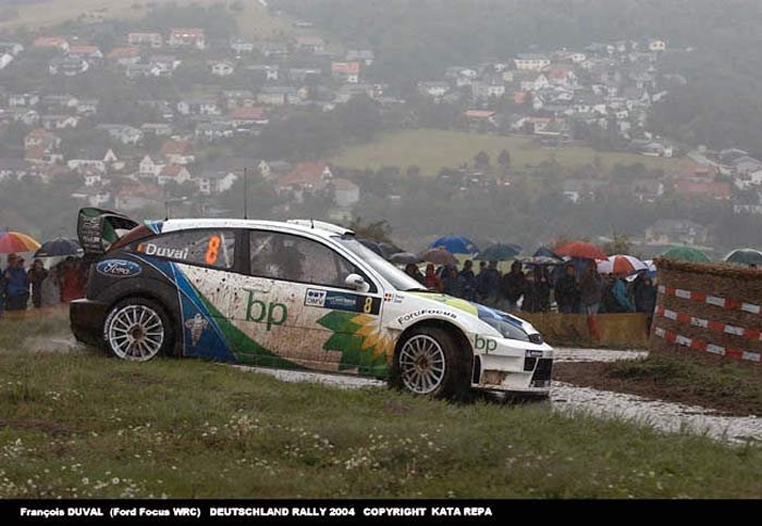 5977_58387_1000x700.jpg | Vezess | Vezess Francois Duval egész nap jól csúszkált a nedves aszfalton, a nap végére feljött a második helyre