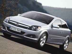 Astra GTC Párizsból akár 200 lóerővel