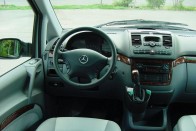 Teszt: Mercedes-Benz Viano 2,2 CDI Ambiente – Kimenőruhában 84