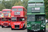 50 évesek a londoni buszok