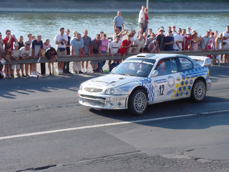 Michna Ottónak a Hyundaiban a szervo és a kuplung sem működött rendesen, a pilóta csak küzdött az autóval