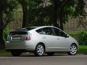 Teszt: Toyota Prius II - Nehézkes helyzetben