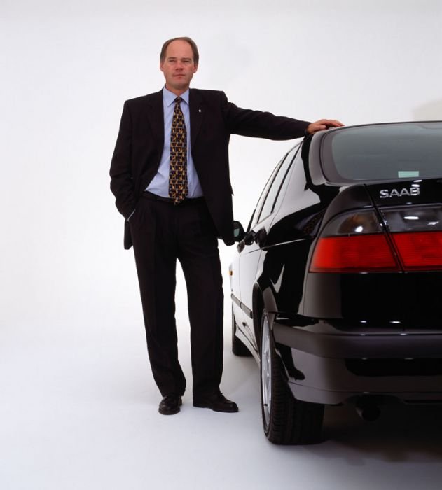 Peter Augustsson 2006-ra 200 000 Saab értékesítésére számít. A növekedést a 9-7x terepjáró és a Subaru Imprezára épülő 9-2x biztosíthatja