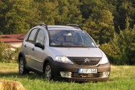 Teszt: Citroën C3 XTR 1.4-16V HDi – Rambo-girl 25