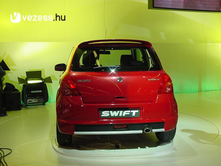 Háromféle motor és kétféle automata váltó lesz kapható az új Swifthez