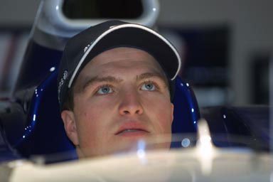 Schumacher bevetésre kész Kínában