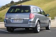 Vezettük: Opel Astra Caravan – Tökéletes csomaghordó 23