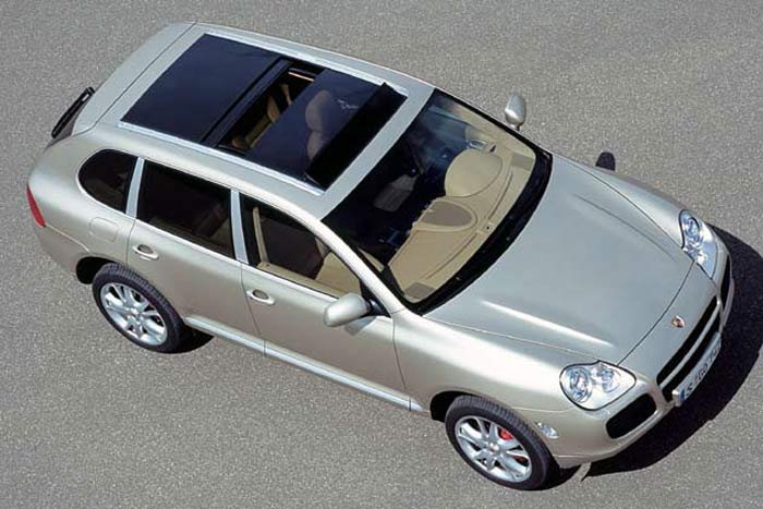 500 lóerős gyári Cayenne