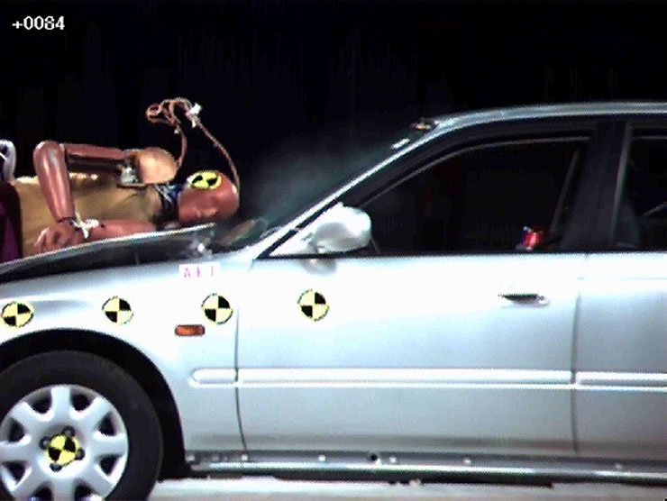 Gyalogosvédelmi rendszert fejleszt a Honda