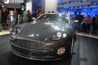 Aston Vanquish S – DB8 helyett 37