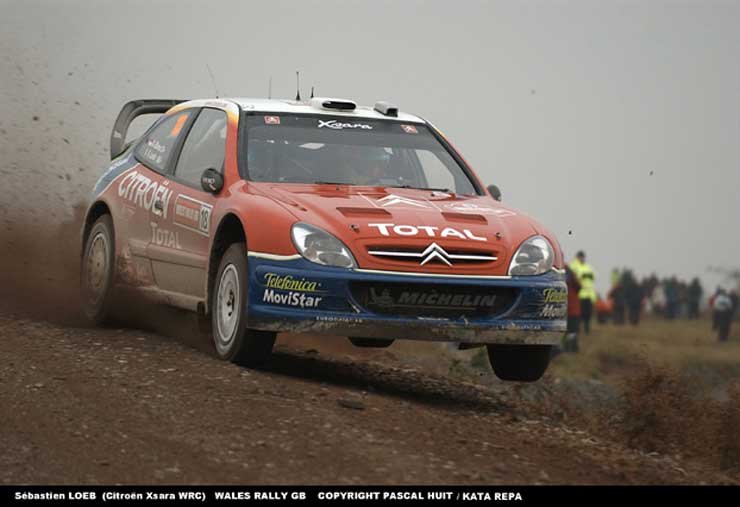 Petter Solberg tavaly nyert a Wales ralin, idén is esélyes, Sebastien Loeb azonban 2003-ban nem nyomta neki 