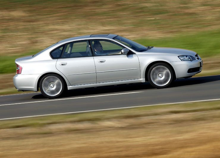 Limuzinként 6,5 másodperc a Legacy 3.0R spec.B gyorsulása százra