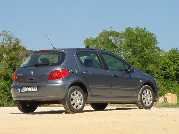 Teszt: Peugeot 307 1.6 HDi Presence – Mindjárt más 12