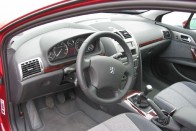 Peugeot 407 SW – Előtérben a szépség 39