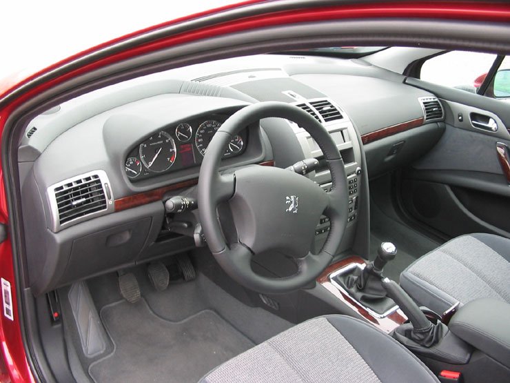 Peugeot 407 SW – Előtérben a szépség 15