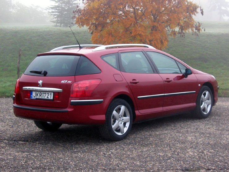 Peugeot 407 SW – Előtérben a szépség 21