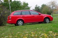 Teszt: Chevrolet Lacetti Wagon 1.8 Platinum – Értékelvű 47