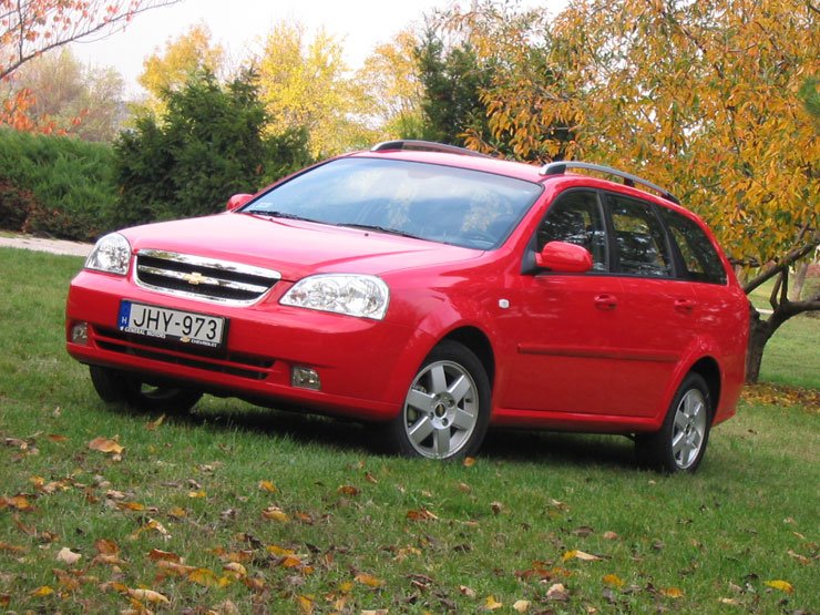 Teszt: Chevrolet Lacetti Wagon 1.8 Platinum – Értékelvű 14