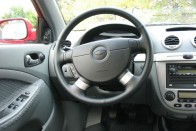 Teszt: Chevrolet Lacetti Wagon 1.8 Platinum – Értékelvű 78