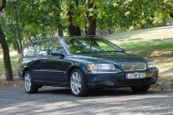 Teszt: Volvo V70 T5 Summum – Lehengerlő vonzerő 50