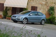 Vezettük: Ford Focus II – Minek ide forradalom? 75