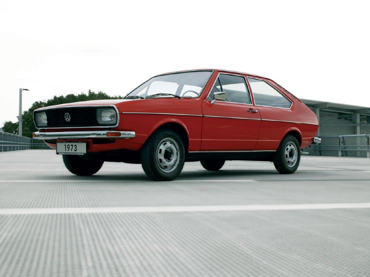 Az első Passatok egyike, vízhűtéssel, keresztben beépített motorral és elsőkerék-hajtással