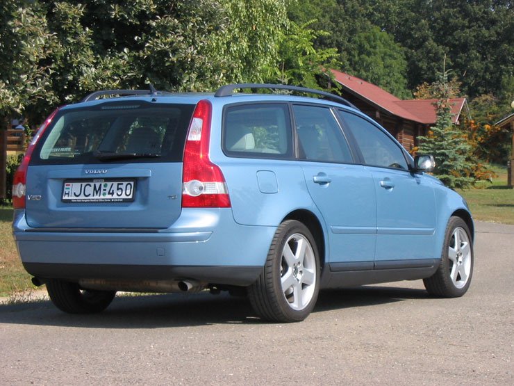 Teszt: Volvo V50 T5 Summun – Lopakodó 9