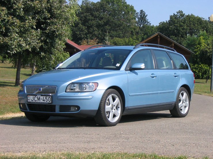 Teszt: Volvo V50 T5 Summun – Lopakodó 11