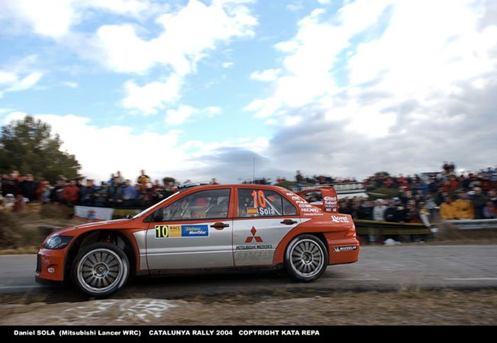 Az utolsó három gyorsaságin kissé visszavettünk, mert furcsa hangokat hallottam hátulról. Késöbb kiderült valami eltört a futóműben. Holnap agresszivabban hajtok majd. - mondta Sola