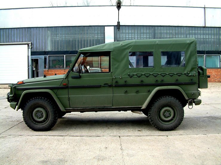 A Mercedes G270 CDI katonai átalakítását is a Rába végzi