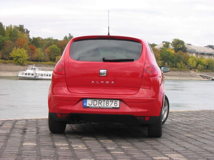 Teszt: Seat Altea 2.0 PD TDI Stylance – Csapatsport 16