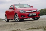 Teszt: Opel Tigra TwinTop 1.8 – Négy évszakra 23