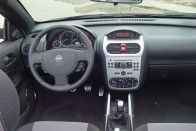 Teszt: Opel Tigra TwinTop 1.8 – Négy évszakra 29