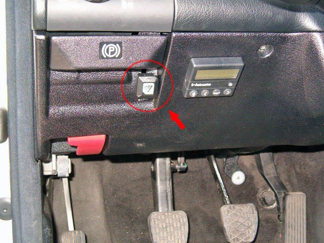 Egyszerű kezelővel vezérelhetjük a fűtést