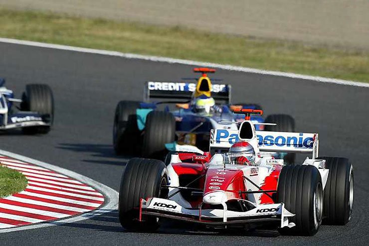 Jarno Trulli első toyotás versenyén jó tempóban autózott, 11.-ként haladt át a célvonalon