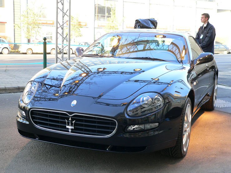 Megnyílt az első a Ferrari szalon 13 Megnyílt az első a Ferrari szalon 13